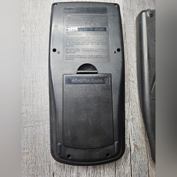 TI-83 Plus Graphing Scientific Calculator Texas Instaments - Picture 6 of 6